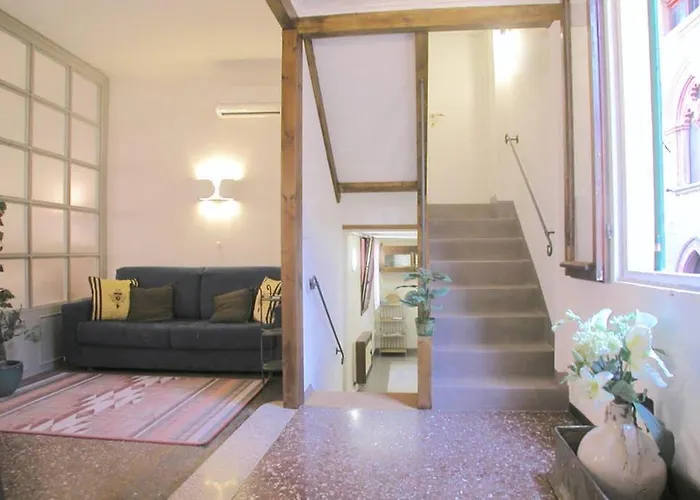 Casa Di Spagna 볼로냐